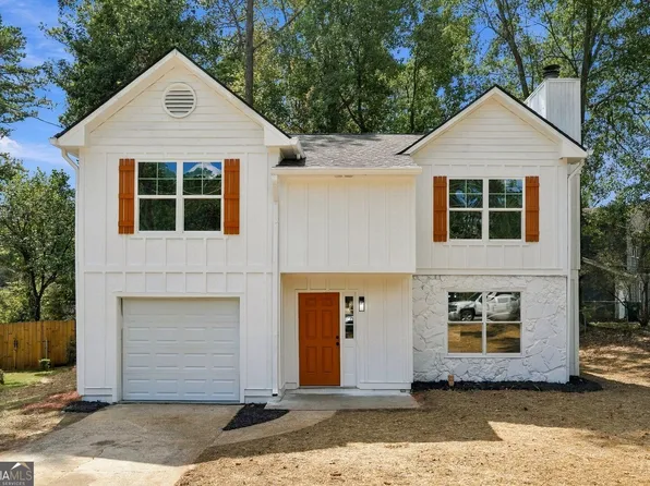 5441 Forest Path Ct, Stone Mountain, GA 30088