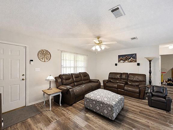 3rd image of 4997 Mayo Cir