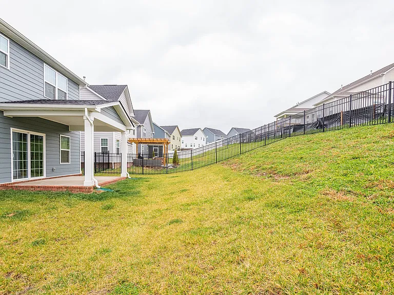 815 Dean Dr — Photo 38