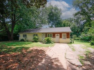 7116 Womack Dr, Doraville, GA 30360