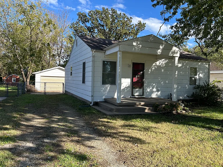 808 N Sheridan St — Photo 10