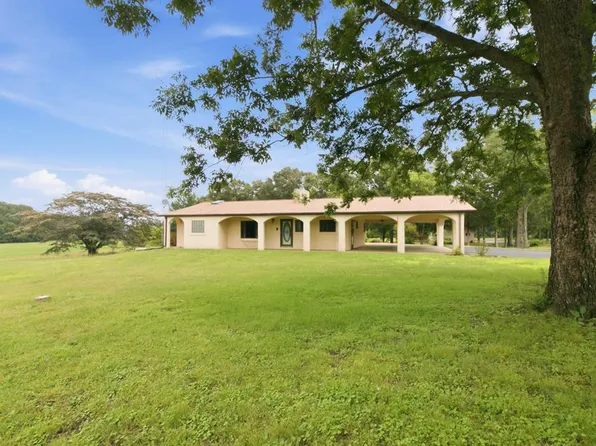380 McIntosh Rd, Paris, TN 38242