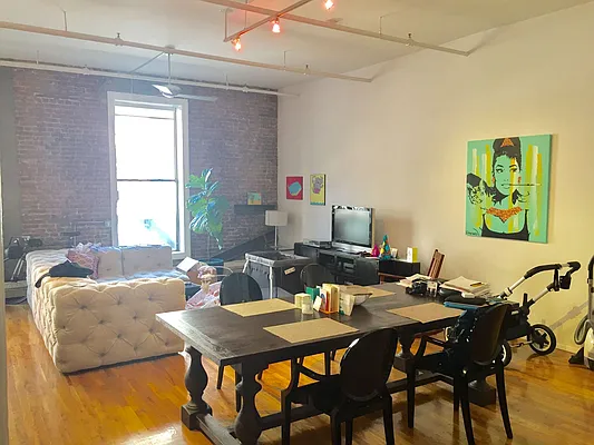 Rented by United American Land | media 9