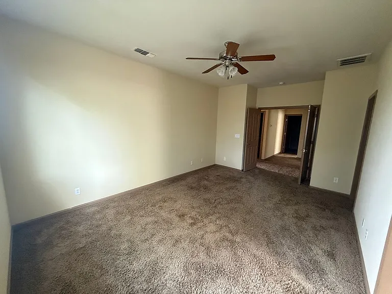 1764 Golden Way — Photo 22