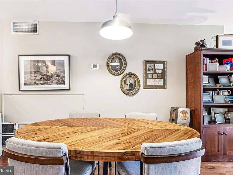335 N St SW #335 — Photo 7