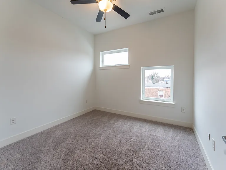 500 N 17th St #301 — Photo 11