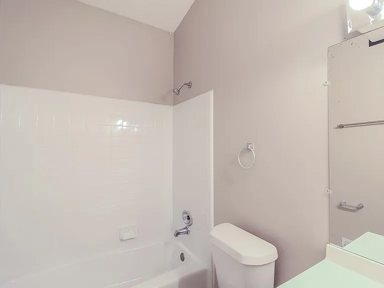 2112 Golfview Dr SE — Photo 11