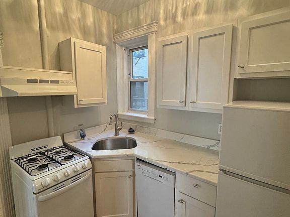 2nd image of 38 Hemenway St APT 19