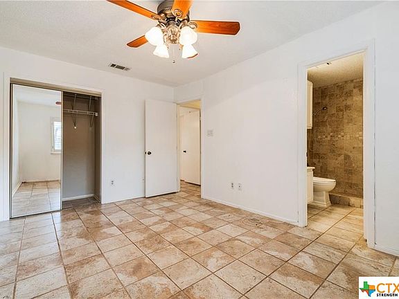 5th image of 1015 E Yager Ln Unit 40