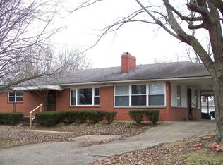 4731 Van Hoose Rd, Shively, KY 40216