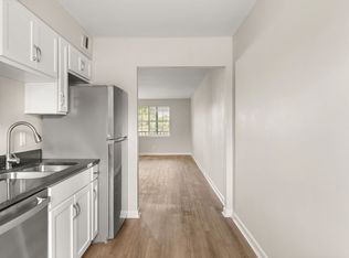 Breeze Apartments, Gulf Breeze, FL 32561