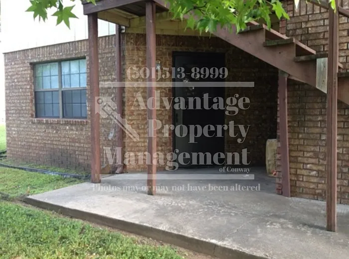 2 bed, 1.0 bath, 790 sqft, $775 — Photo 2