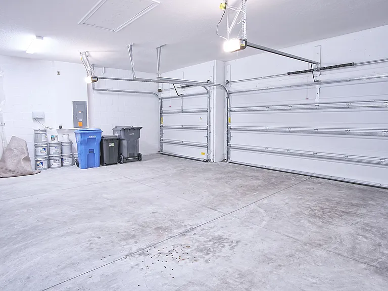 11619 Iris Spring Ct — Photo 29
