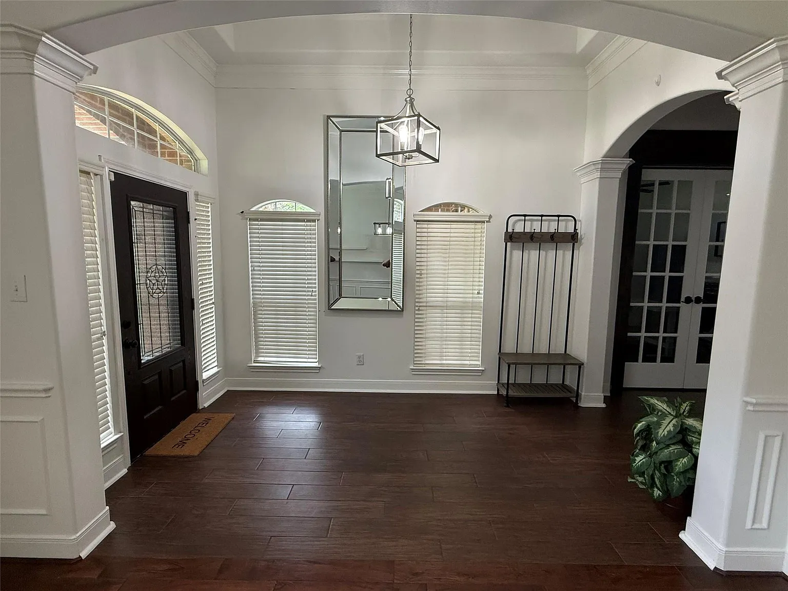 4 bed, 3.5 bath, 3467 sqft, $5,600 — Photo 4