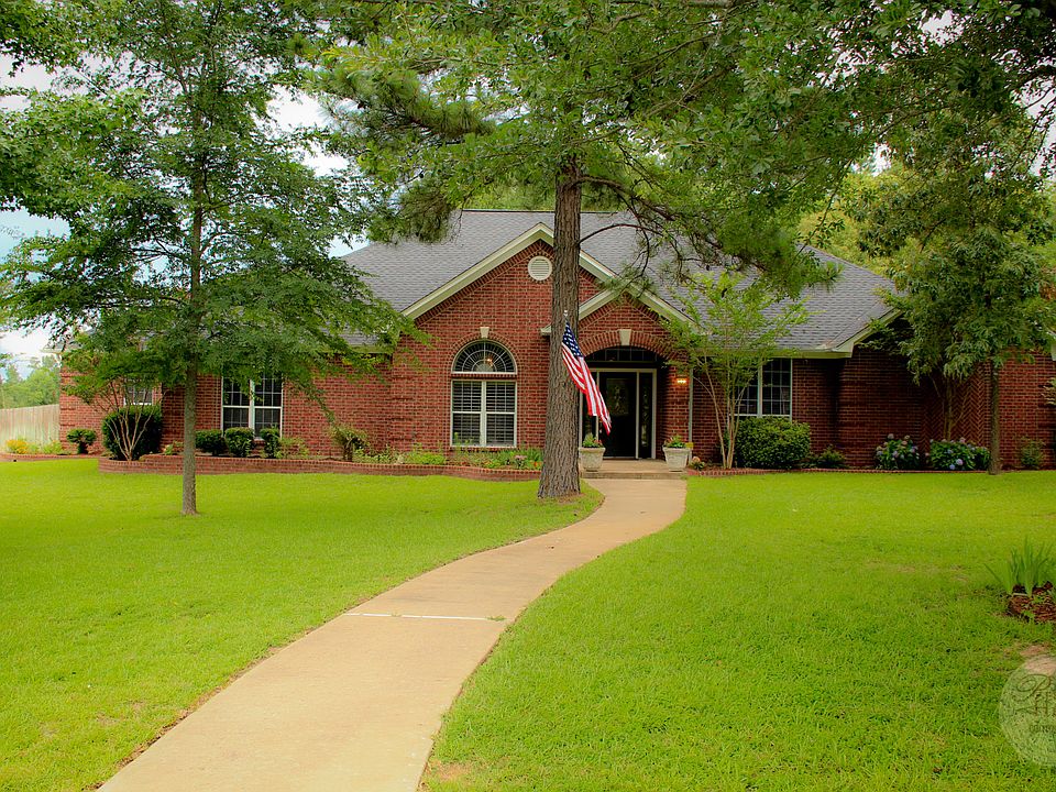1st image of 17801 Forest Glen Cir