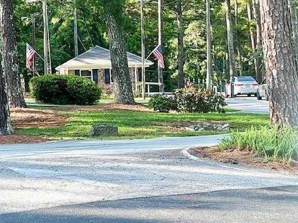 8244 Tanglewood Ct, Villa Rica, GA 30180