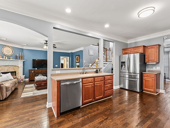 3rd image of 5225 Stonewood Dr
