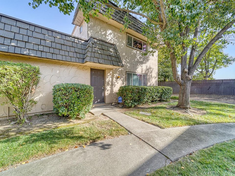 1st image of 3228 Casitas Bonito