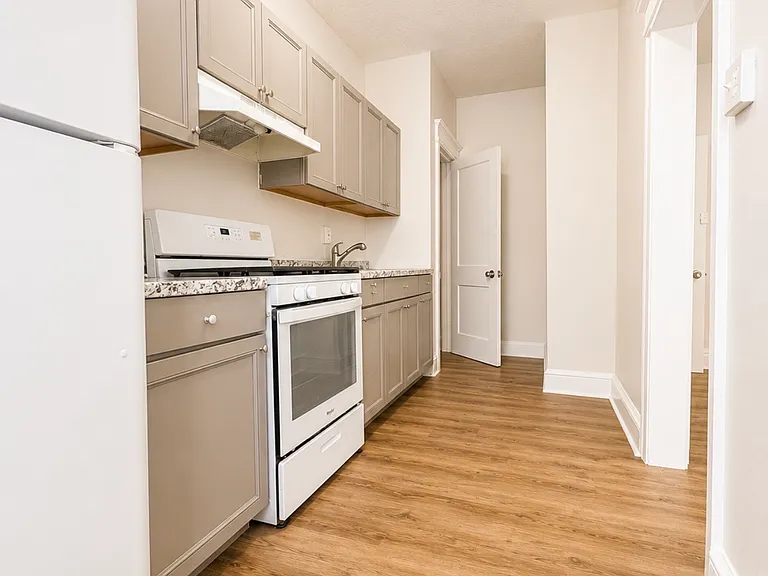 3905 Ventnor Ave #5 — Photo 11