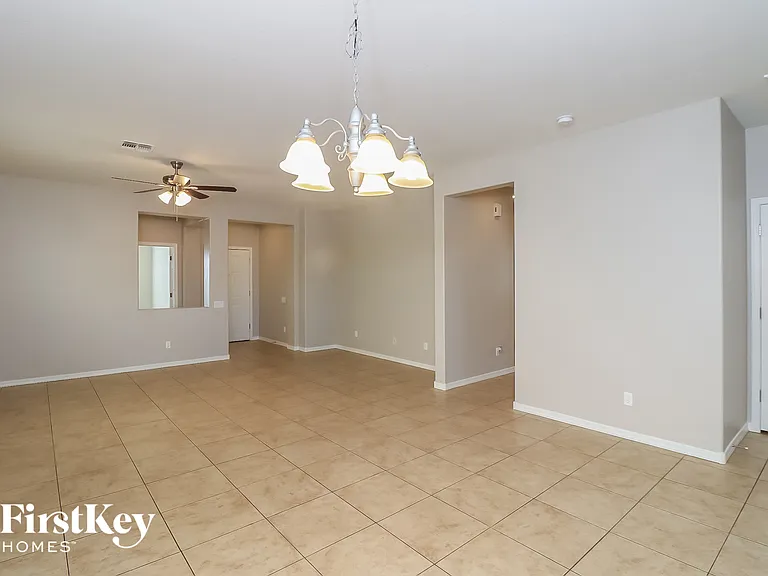 11144 E Sutter Ave — Photo 2