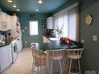2nd image of 1035 Thompson Dr