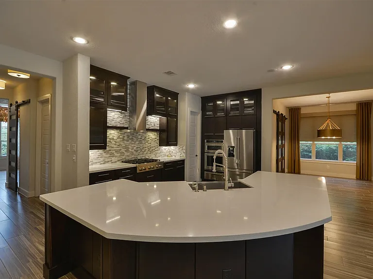 5911 Vineyard Creek Ln — Photo 16