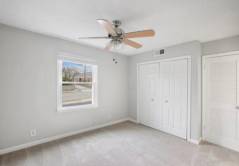 1808 Edgehill — Photo 8