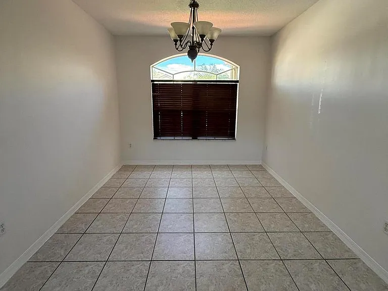 12631 SW 28th St — Photo 6
