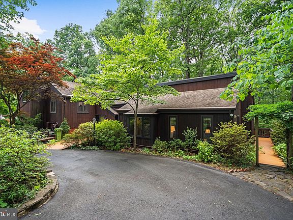3rd image of 13760 Coronado Ct