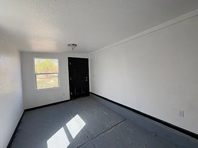 3275 W Hawthorne Pl — Photo 23