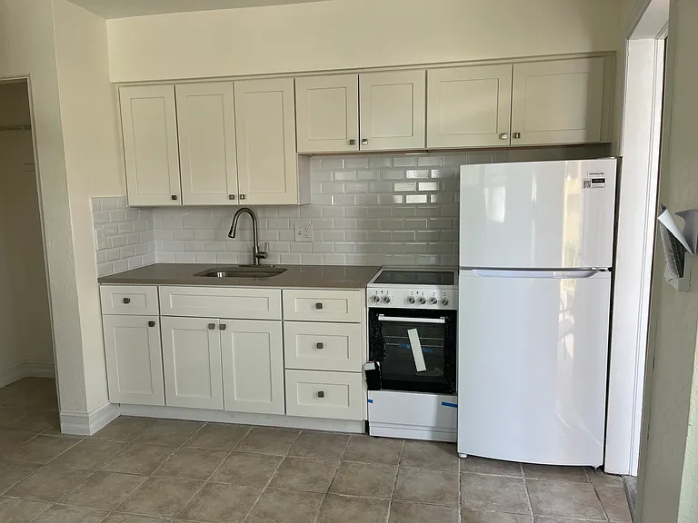 11155 2nd St E — Photo 2