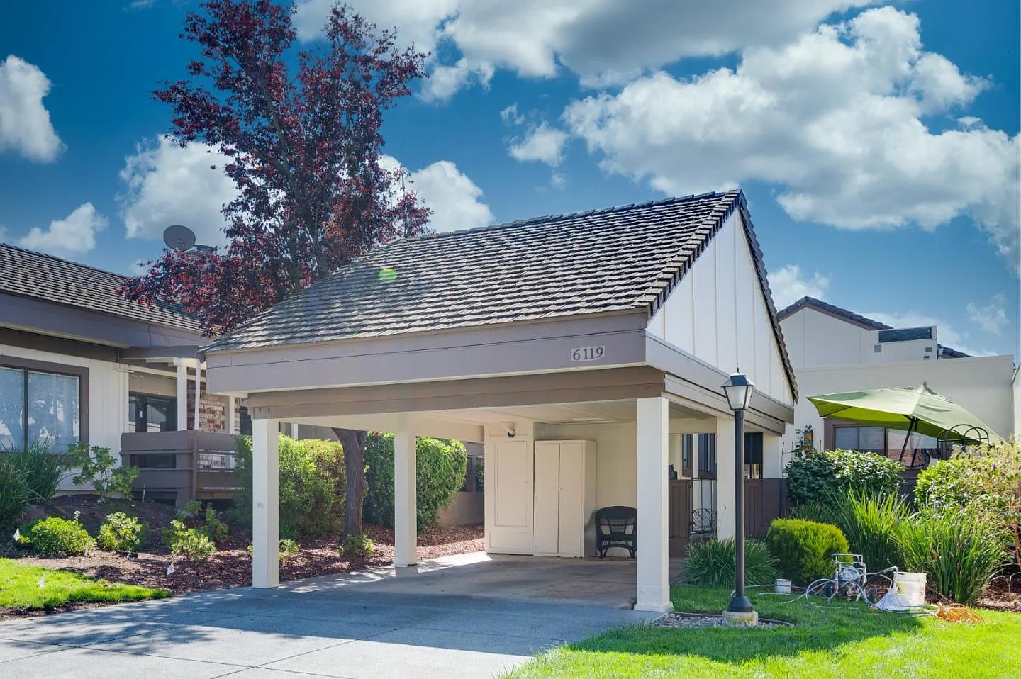 6119 Montgomery Ct photo 1