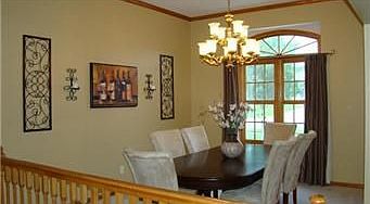 2nd image of 621 SW Graystone Dr