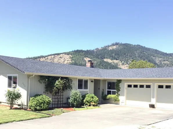 949 NE Jenny Ln, Myrtle Creek, OR 97457