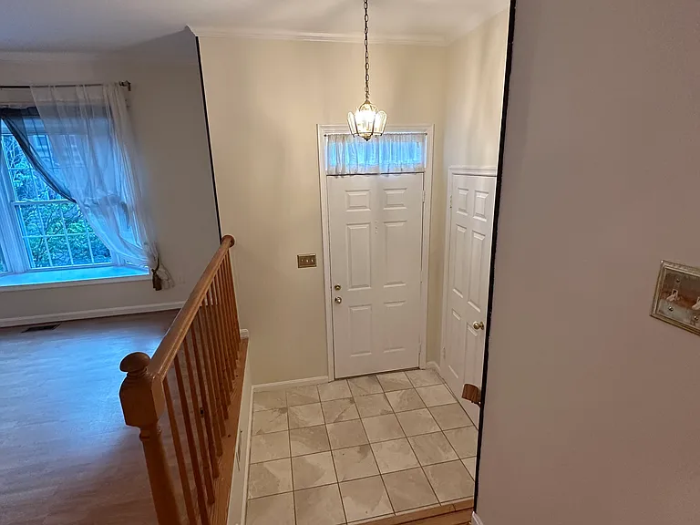 9685 Woodhenge Ct — Photo 18