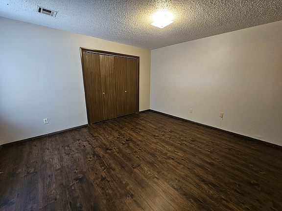5th image of 7912 NW Crossland Cir