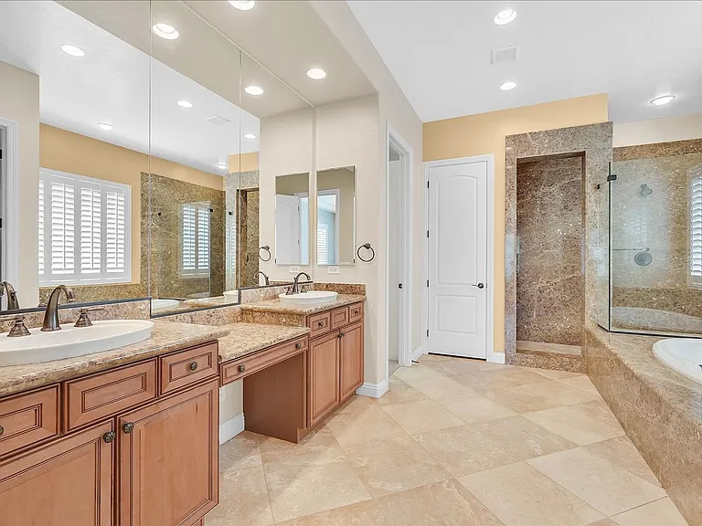 2809 Sisteron Ct — Photo 12
