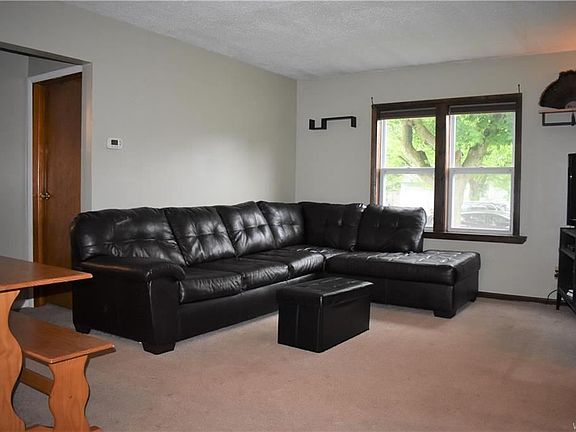 4th image of 112 Roncroff Dr