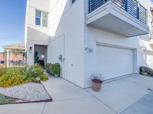 109 Crossroads Cir, Westworth Village, TX 76114