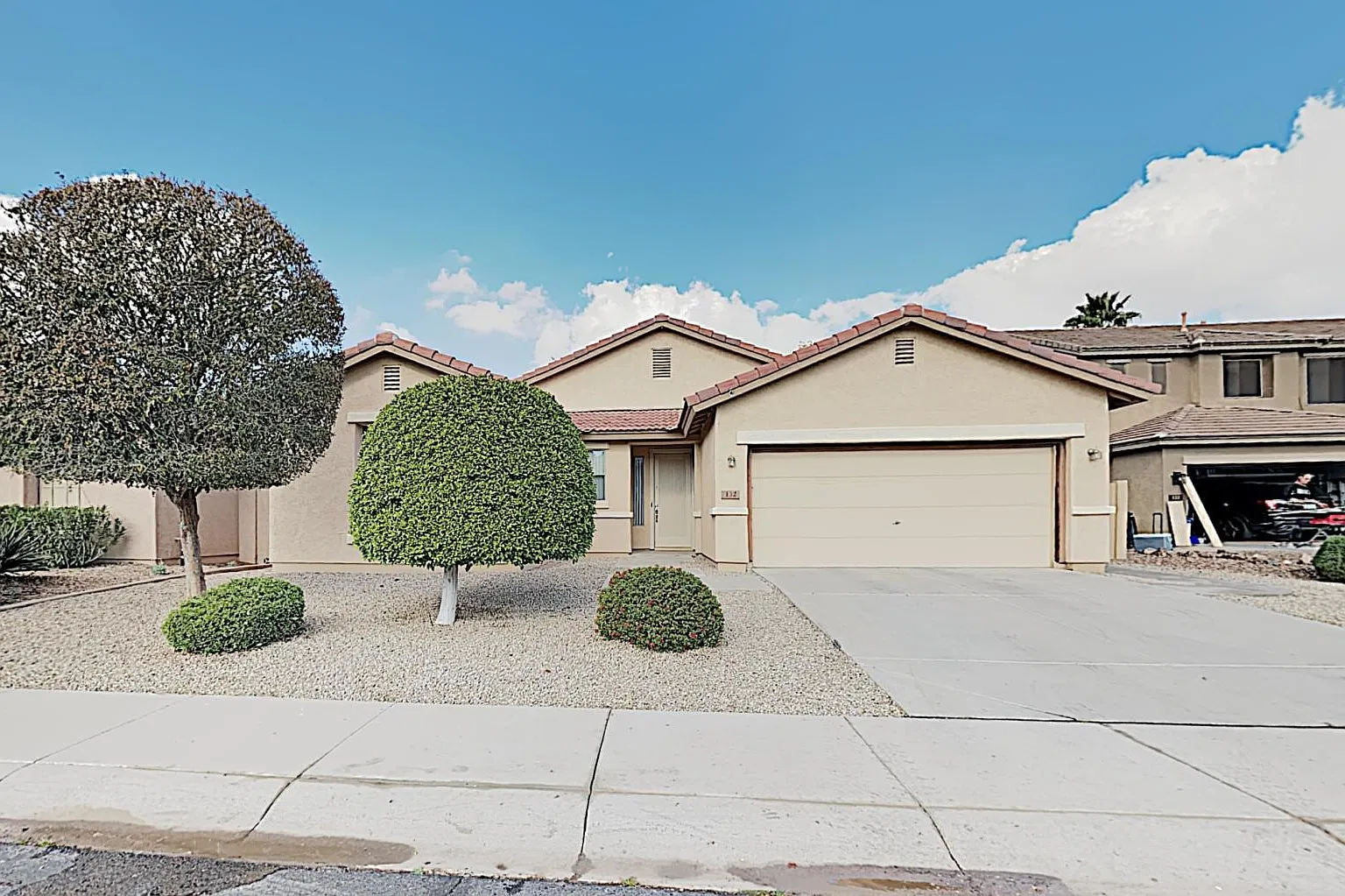 3 bed, 1719 sqft, $2,200 — Photo 1