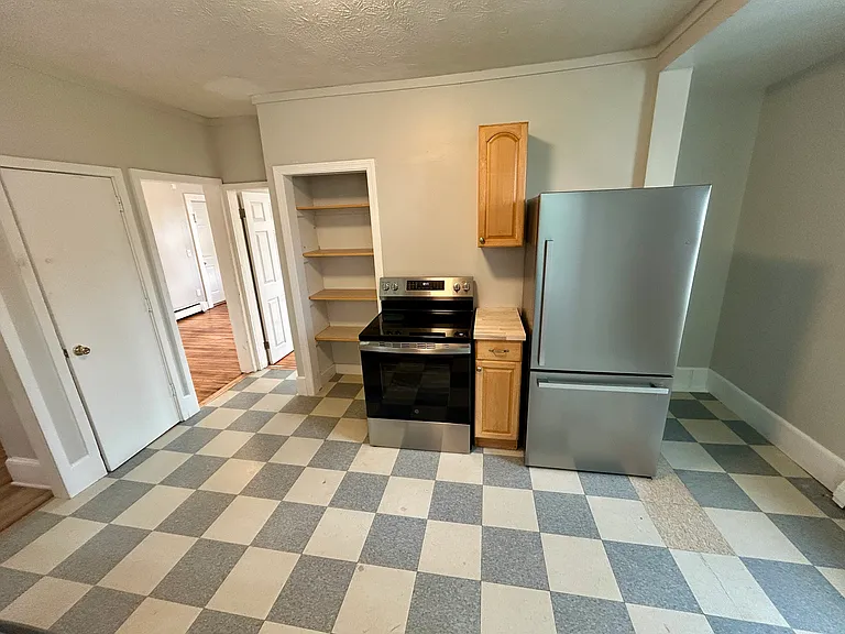 409 Main St #105 — Photo 8