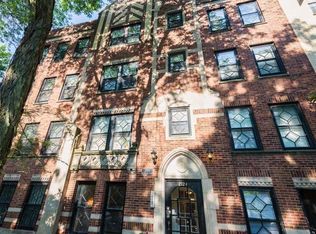 2124 N Hudson Ave APT 302, Chicago, IL 60614