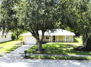 15742 Treasure Island Ln, Fort Myers, FL 33905