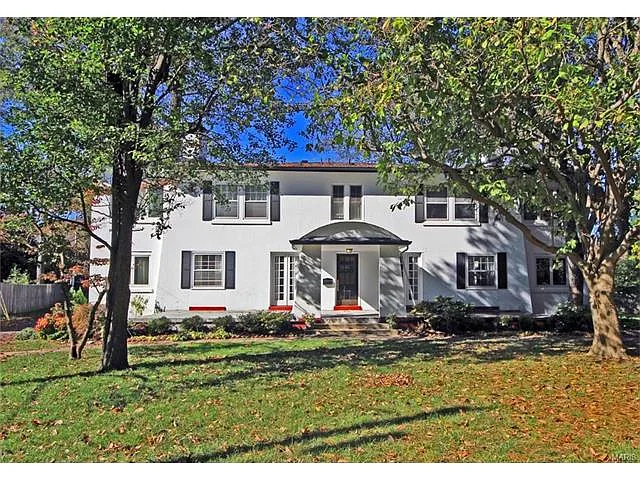 425 California Ave photo 1
