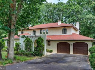 18 Rollingwood Dr, Voorhees, NJ 08043