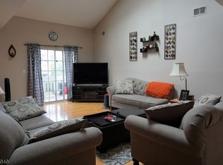 59 Autumn Ct, Ledgewood, NJ 07852