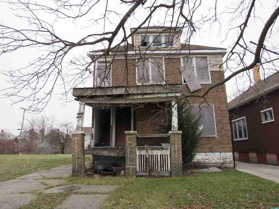 6679 Clifton