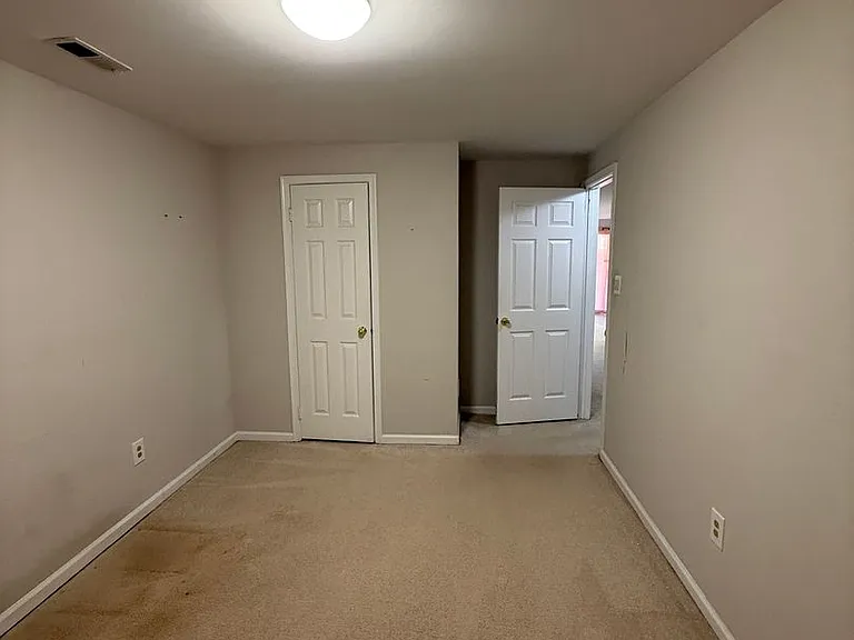 2740 Winston Ct — Photo 26