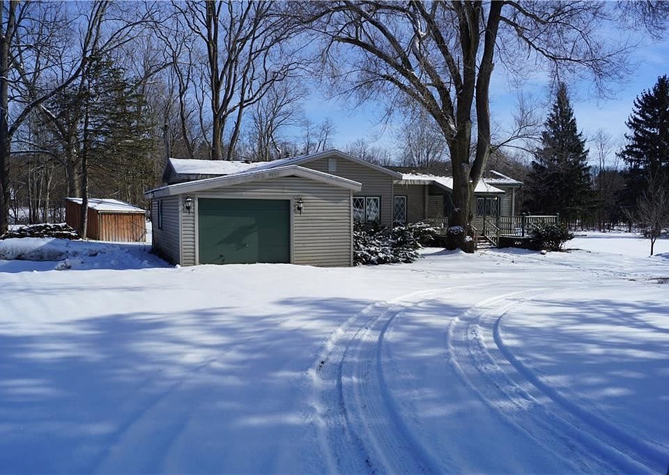 1st image of 17 Sinclair Dr