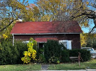 835 15th St, Charleston, IL 61920